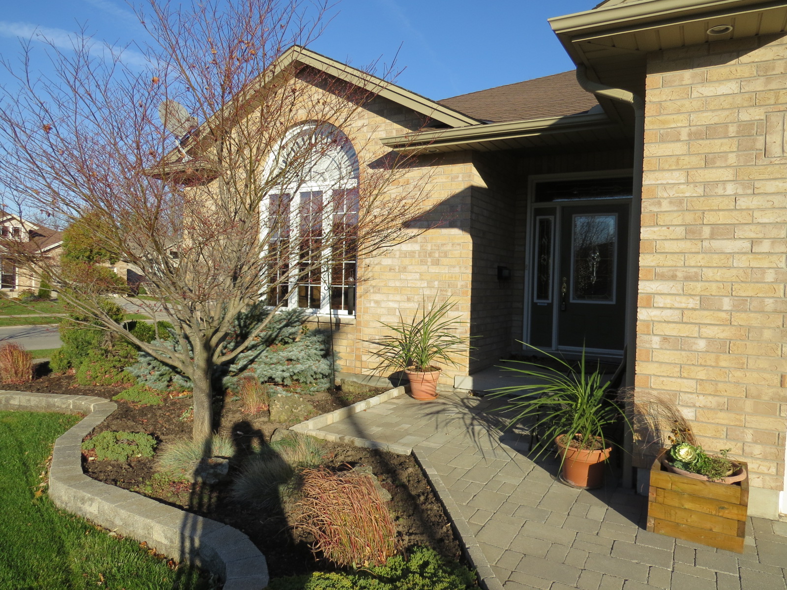 SOLD! 19 Green Pointe Dr., Welland